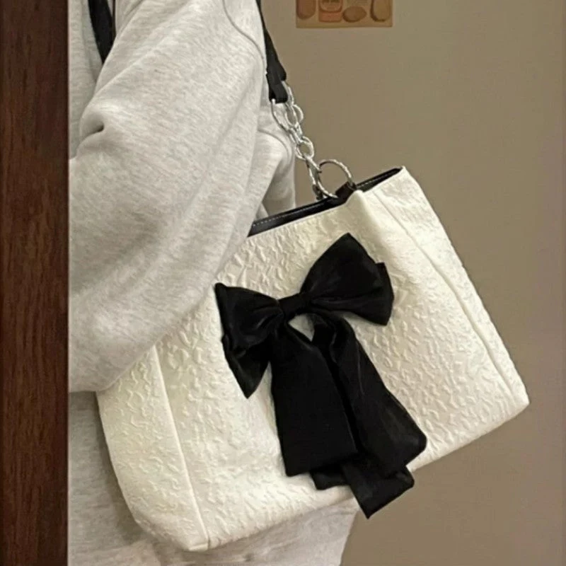 Aesthetic Bow Large Capacity Canvas Shoulder Bag - Image 3