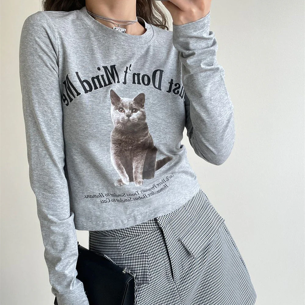 Aesthetic Cat Print Long Sleeve Crop Top - Image 2