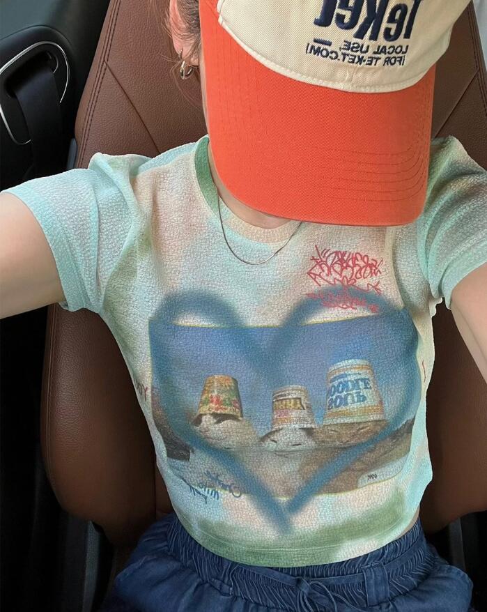 Aesthetic Cats Print Y2K Crop Top - Image 2