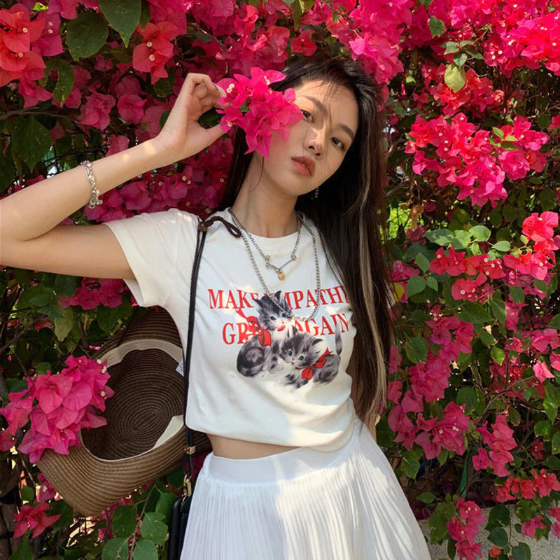 Aesthetic Kitten Graphic Crop Top - Image 2
