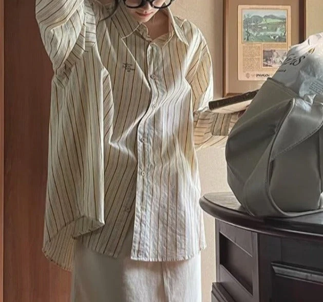 Aesthetic Striped Button Blouse - Image 6