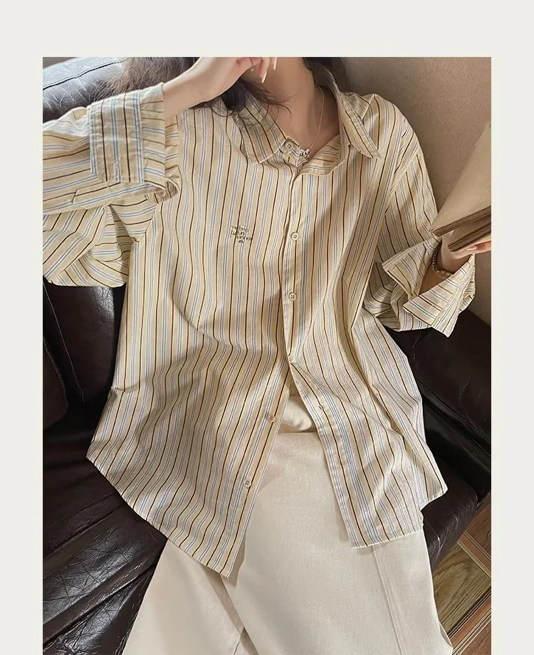 Aesthetic Striped Button Blouse - Image 8
