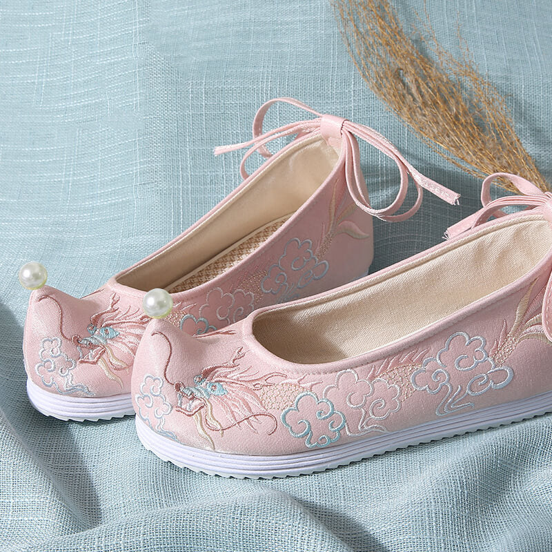 Cloud Loong Embroidered Shoes - Image 3