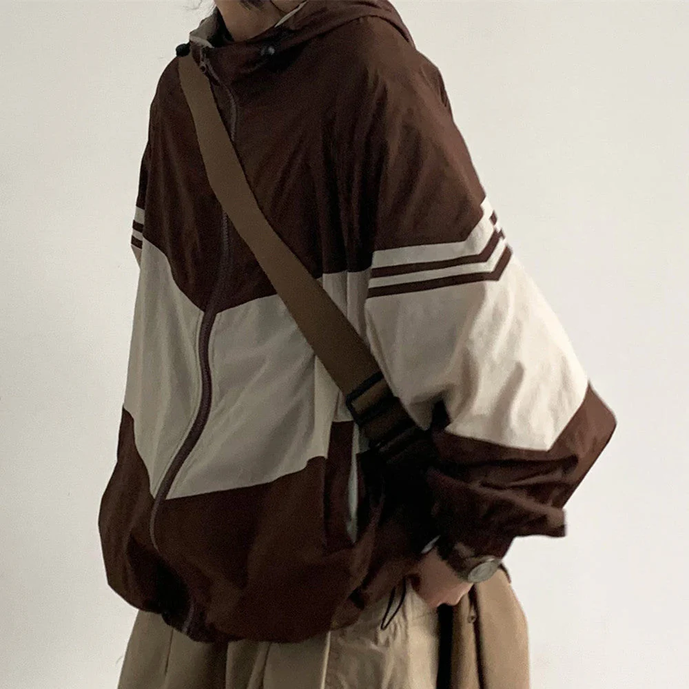 Contrast Color Hooded Outdoor Jacket - Image 3