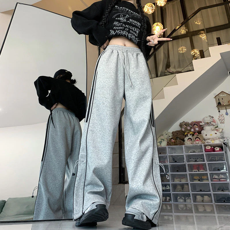 Contrast Color Piping Detail Sweatpants - Image 4