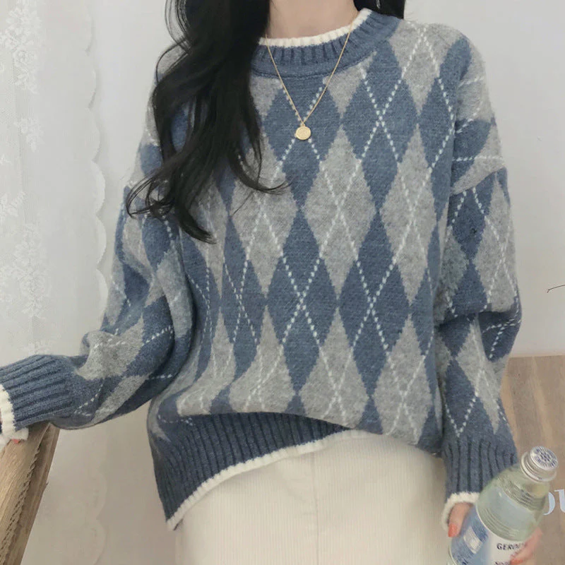 Crew Neck Argyle Knit Sweater - Image 8
