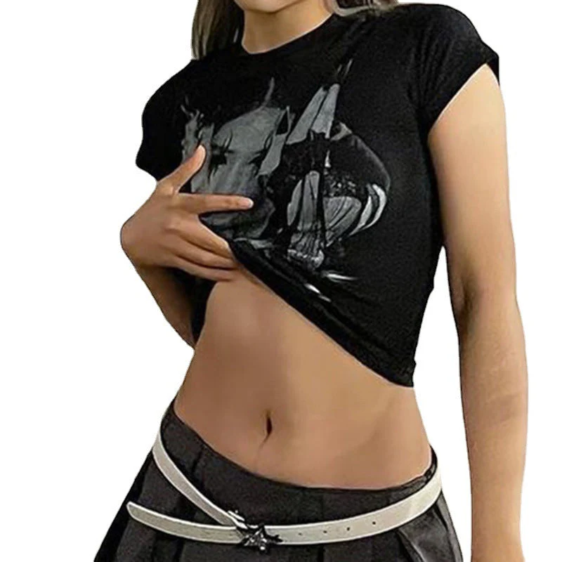 Figure Printed Black Crop Top - Image 2