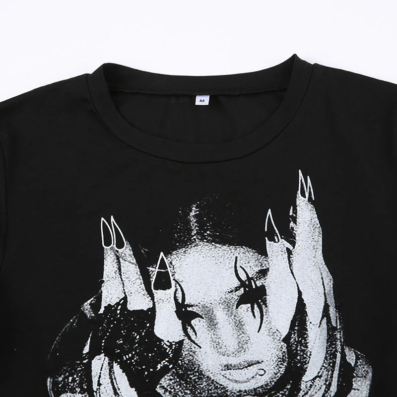 Figure Printed Black Crop Top - Image 6