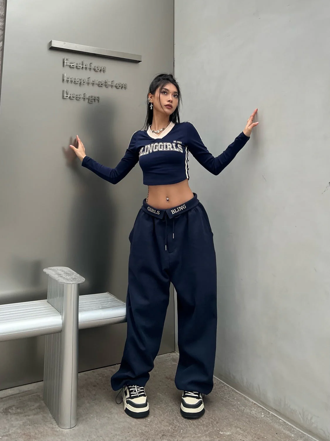 Fold Over Waist Baggy Sweatpants - Image 4