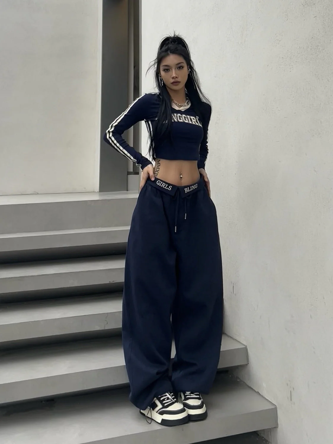 Fold Over Waist Baggy Sweatpants - Image 7