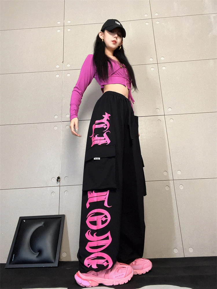 Gothic Letter Pocket Patch Wide Leg Sweatpants - Image 7