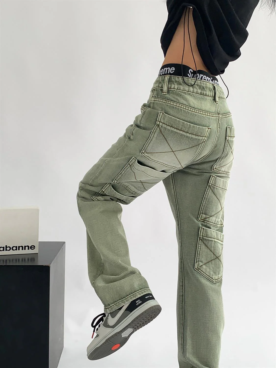 High-waisted Washed Cargo Jeans - Image 4