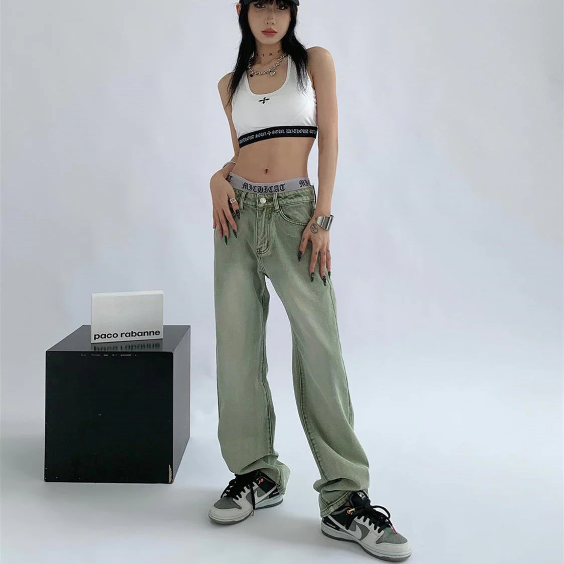 High-waisted Washed Cargo Jeans - Image 7