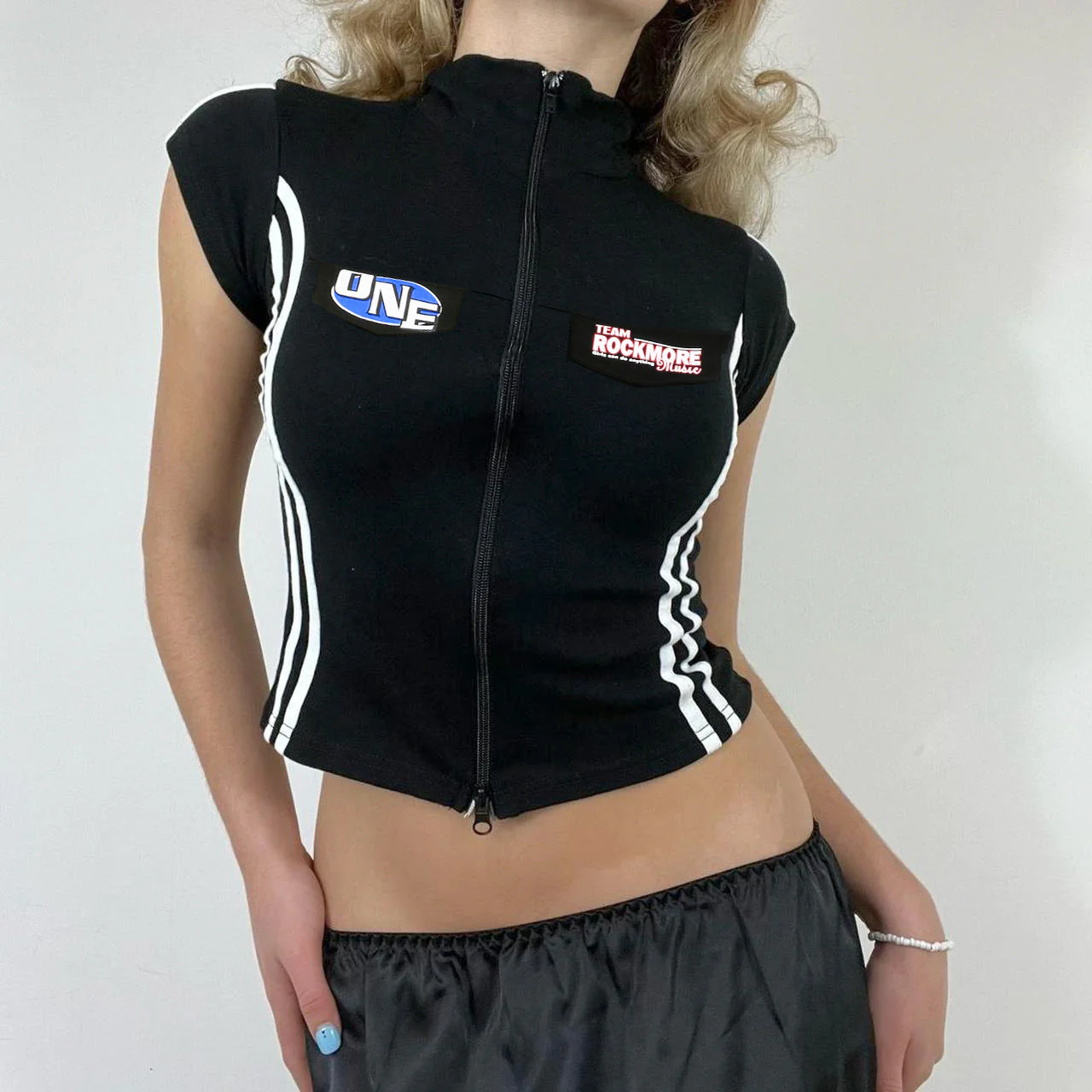 Lapel Collar Contrast Zip Short Sleeve Tee - Image 5