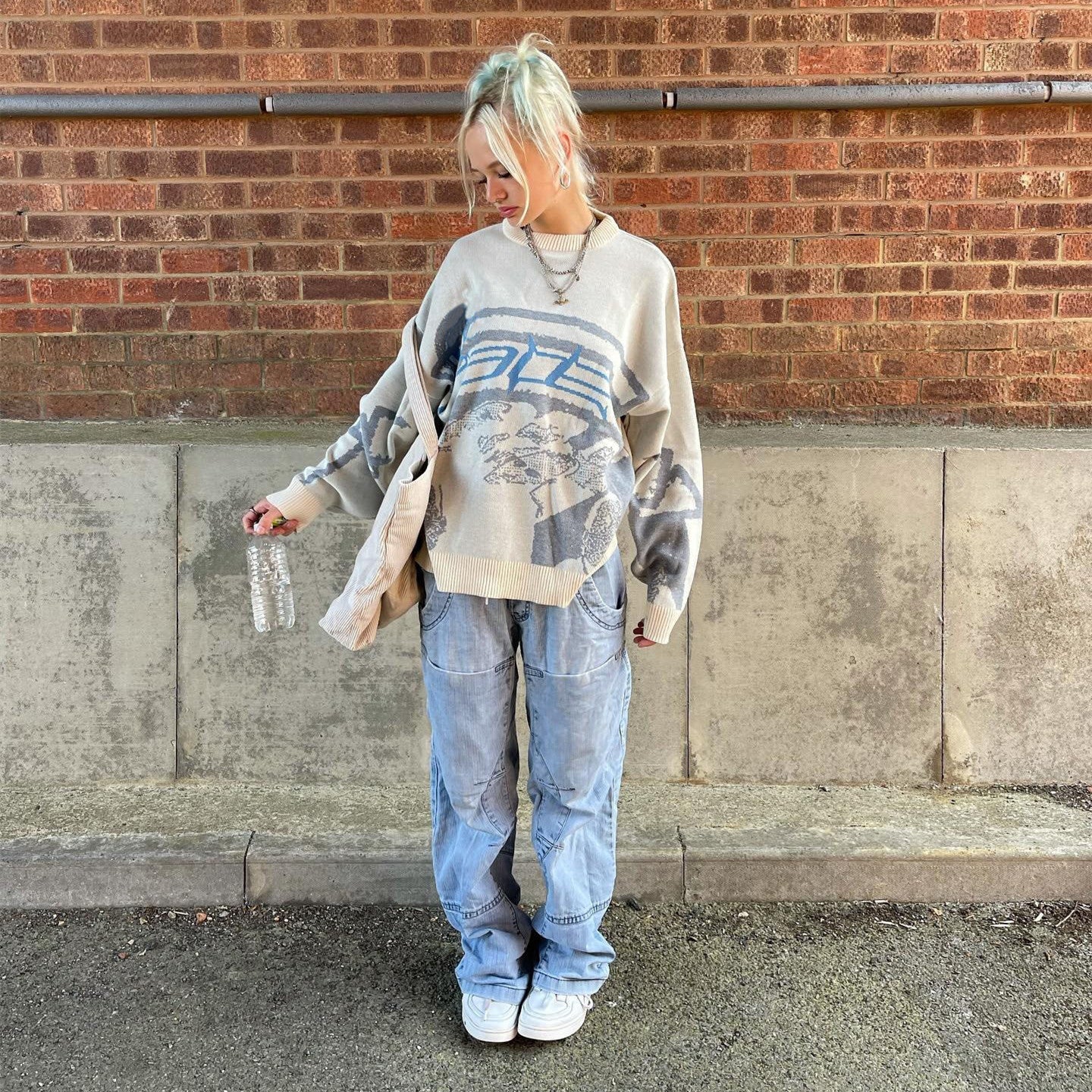 Long Sleeve Jacquard Crew Neck Sweater - Image 3