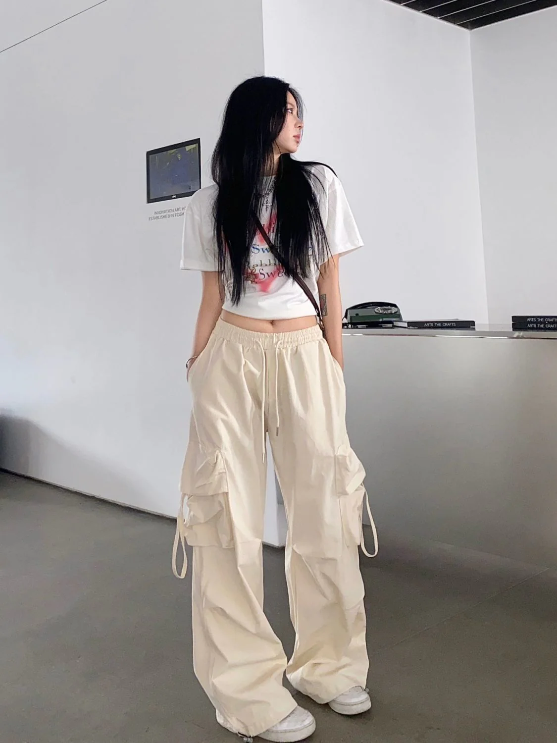 Multiple Pocket Bound Feet Cargo Pants - Image 8