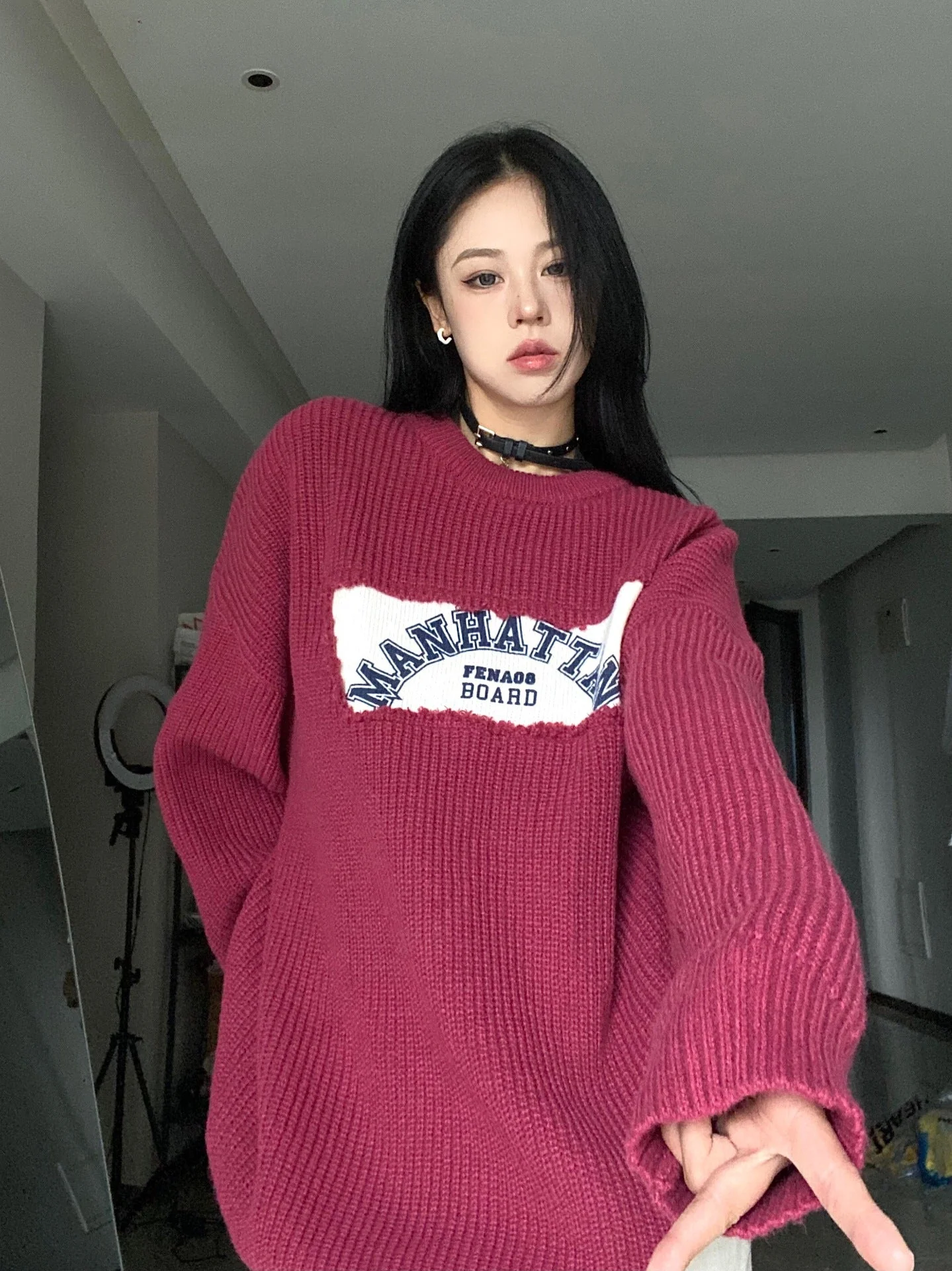 Patched Logo Embroidery Pullover Sweater - Image 4
