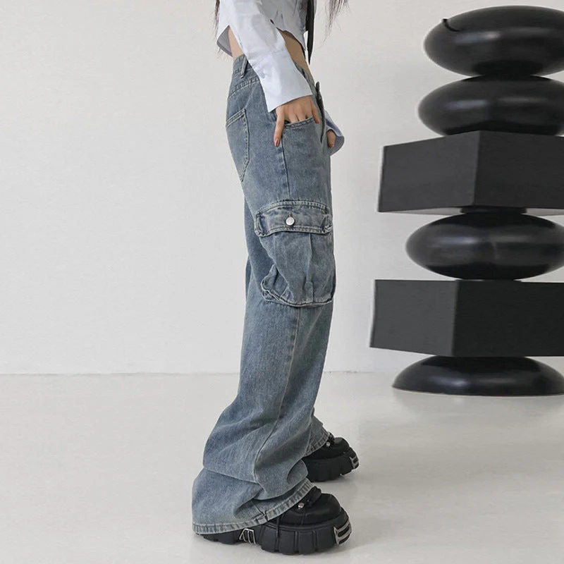 Pocket Patch Boyfriend Fit Cargo Jeans - Image 3