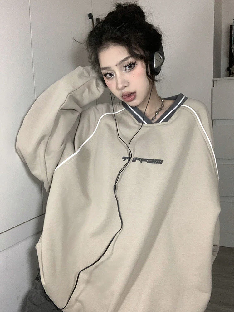 Print V Neck Patchwork Sweatshirt - Image 10