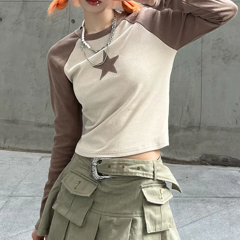 Raglan Sleeve Star Patch Knit Crop Top - Image 2