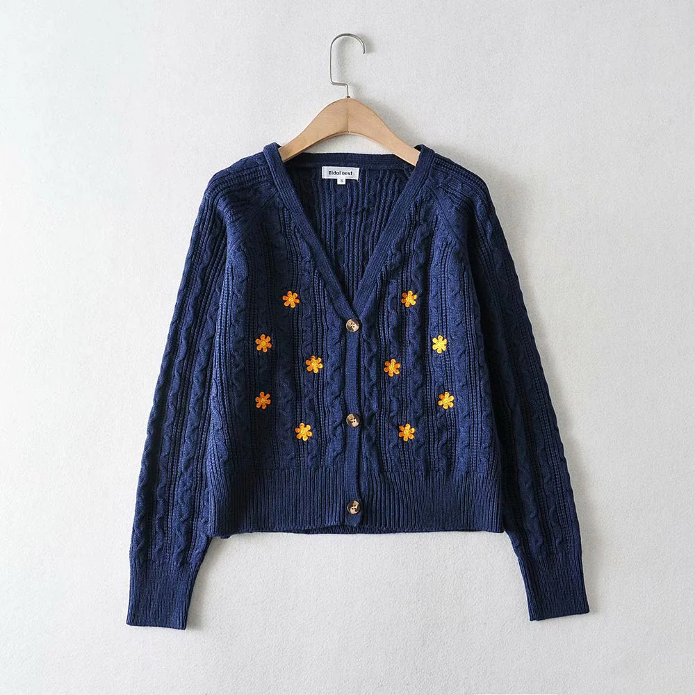 Retro Embroidery Flowers Cardigan - Image 2