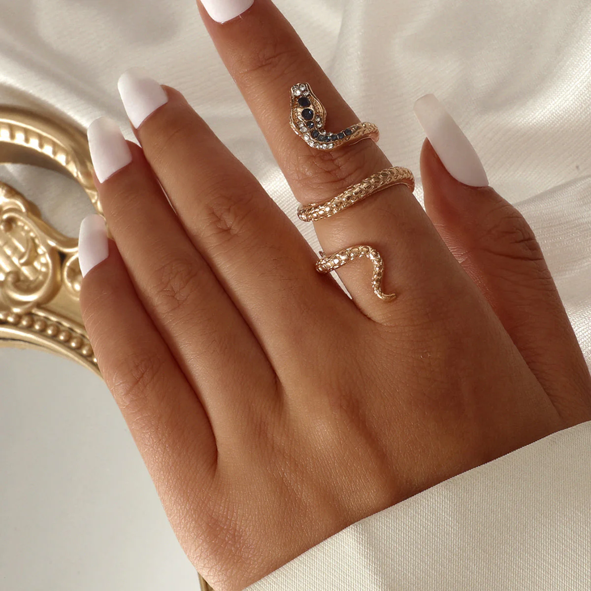 Retro Snake Shape Rings - Image 3