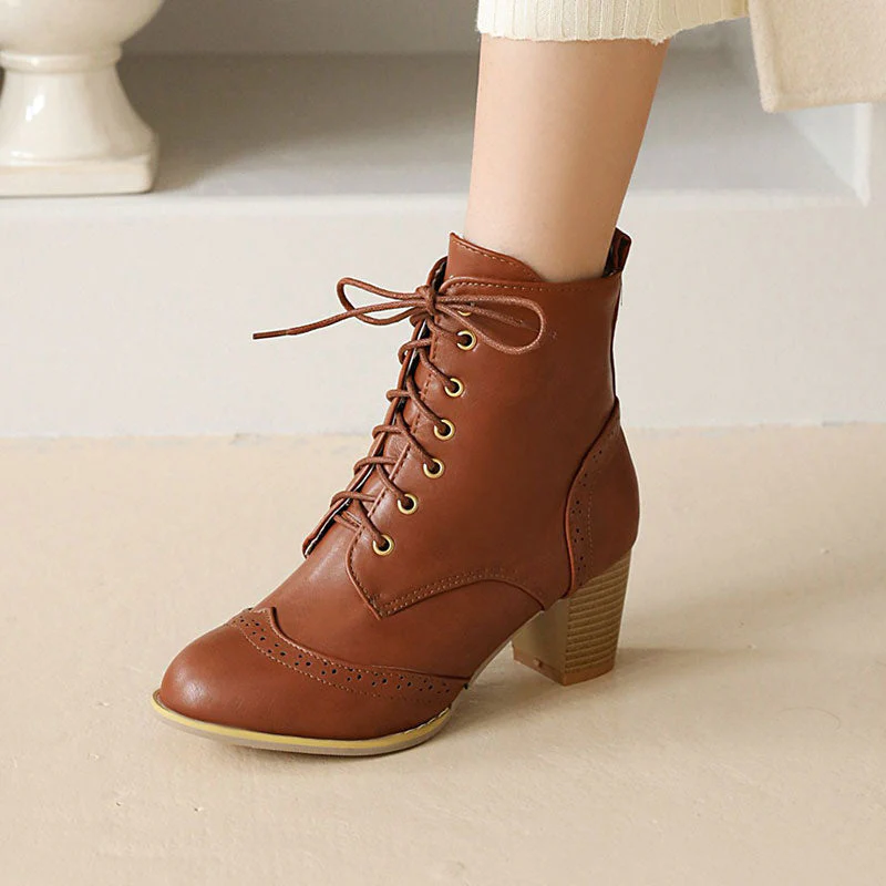 Retro Thick Heel Short Boots - Image 3
