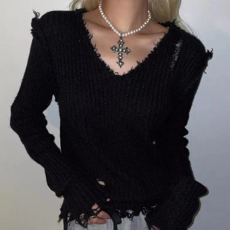 Ribbed Tattered V Neck Sweater - Image 4