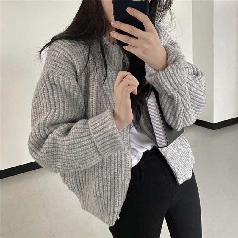 Solid Color Zip Up Cardigan - Image 4