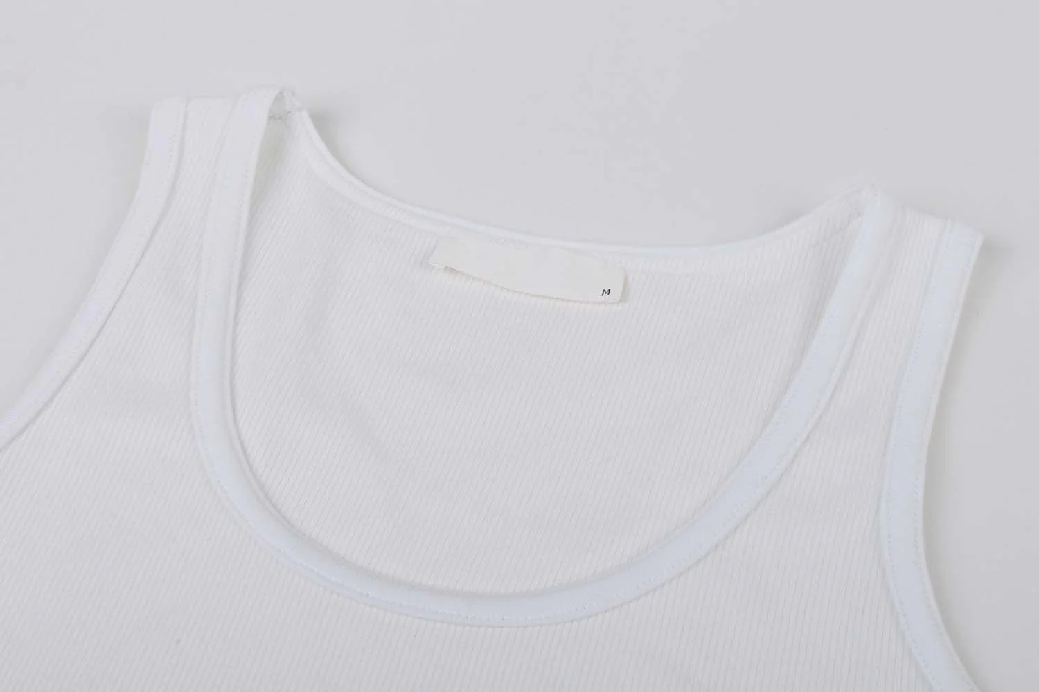 Star Embroidered Rib Cropped Tank Top - Image 4