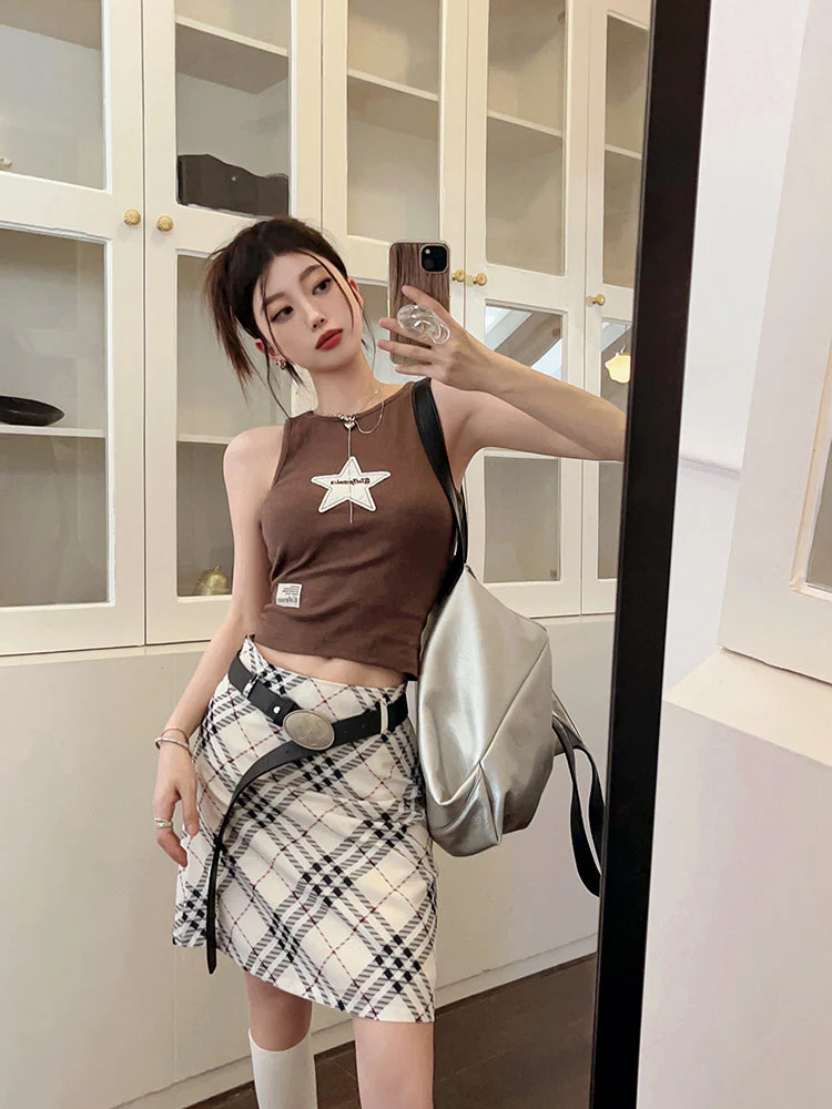 Star Patchwork Rib Cropped Tank Top - Image 3