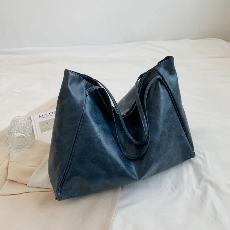The Burgundy Bella Leather Shoulder Bag - Image 3