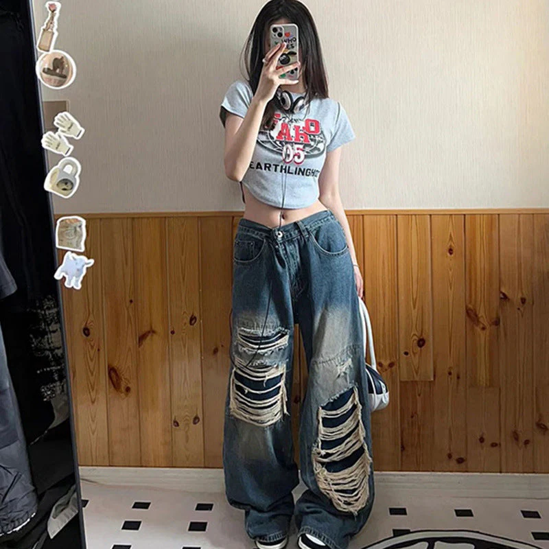 Vintage Logo Graphic Crop Top - Image 4