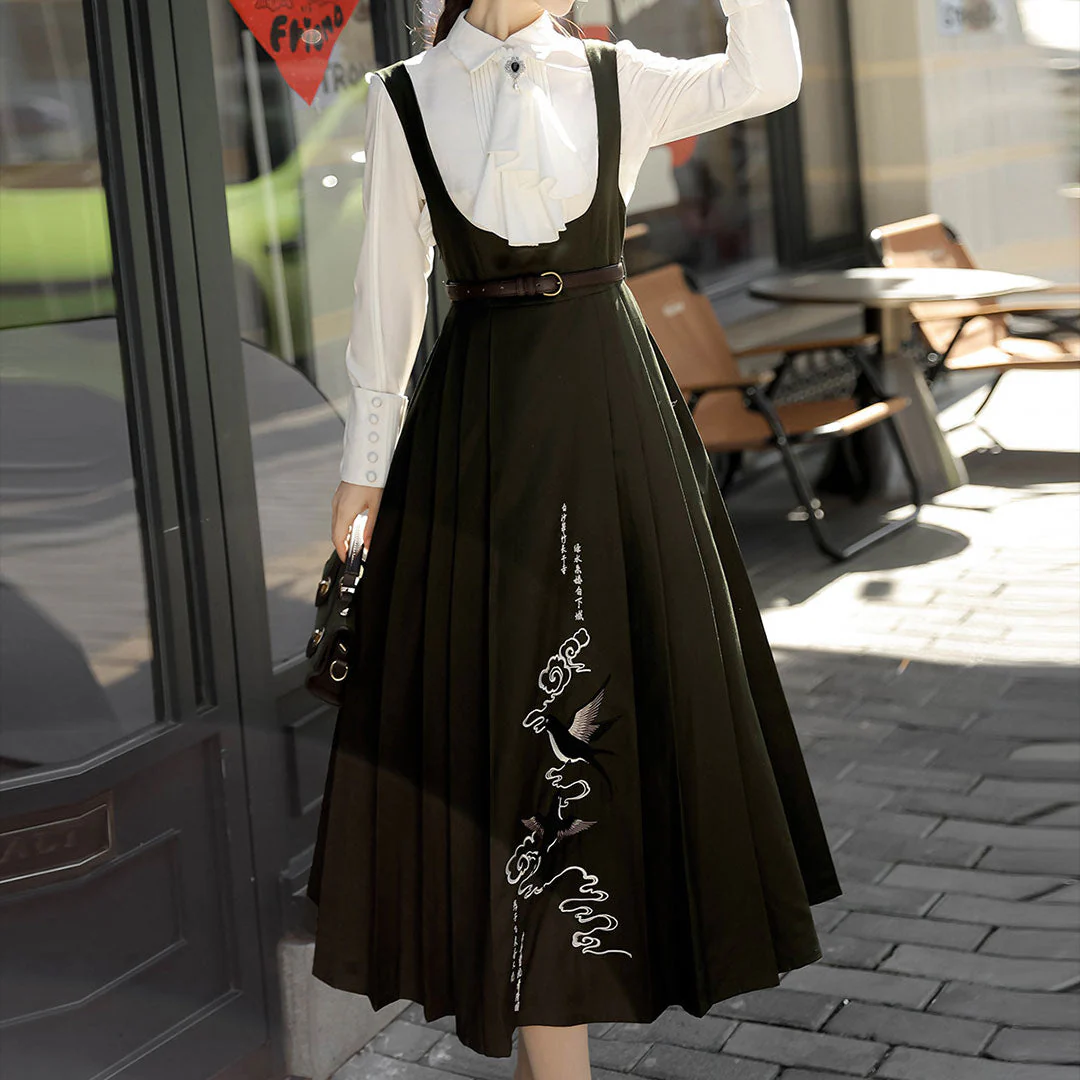 White Bow Shirt Swallow Dress Set - Image 4