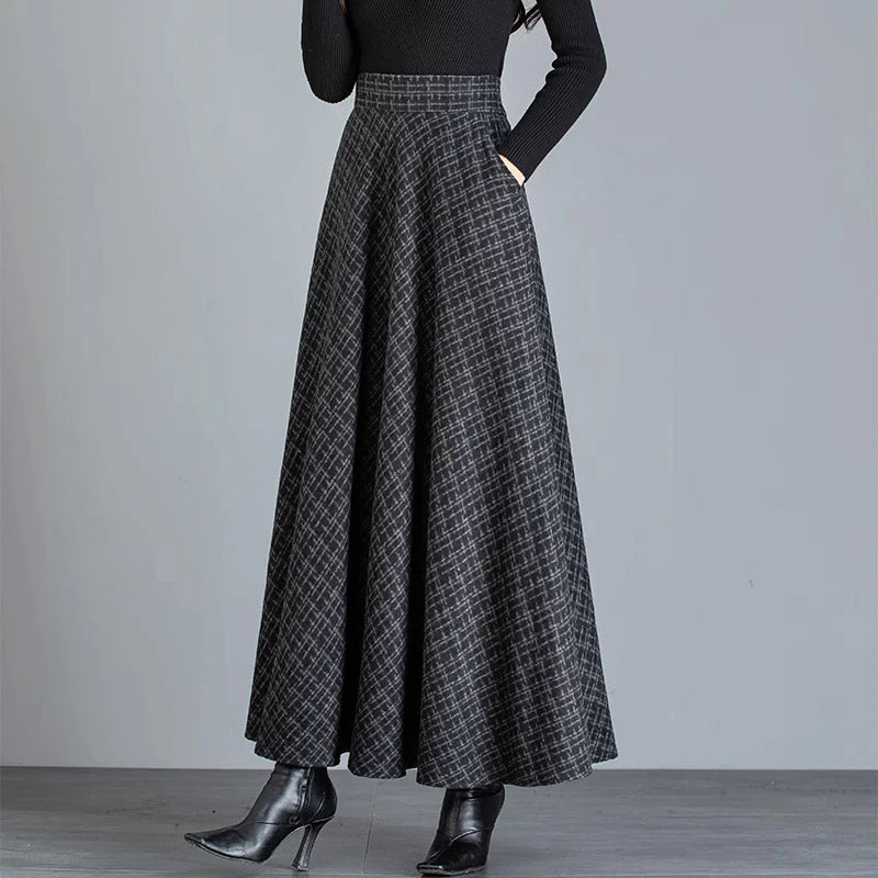 Woolen Plaid Long Skirt - Image 5